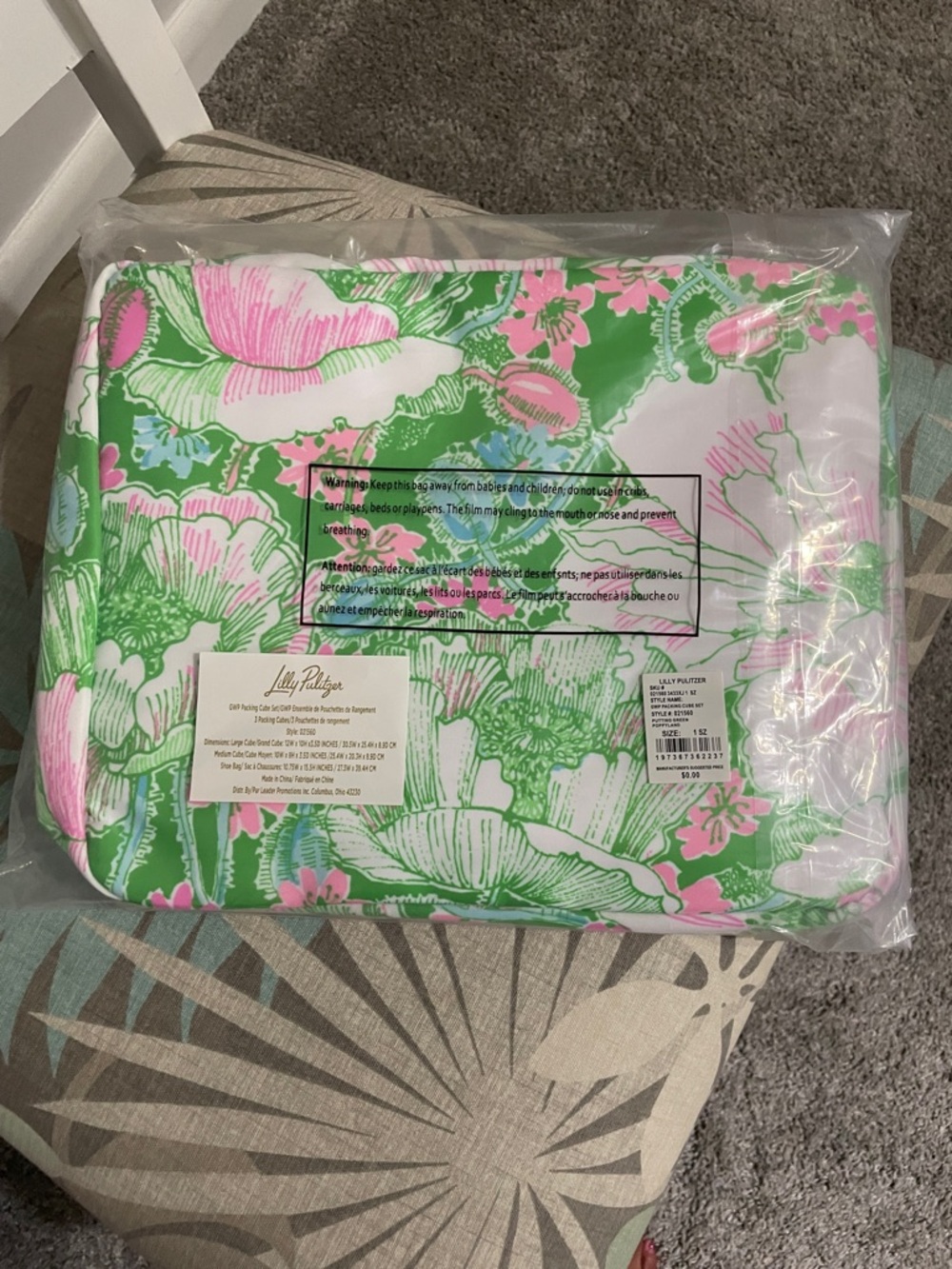 Lilly Pulitzer Packing Cubes in putting green poppyland print - Picture 3 of 4